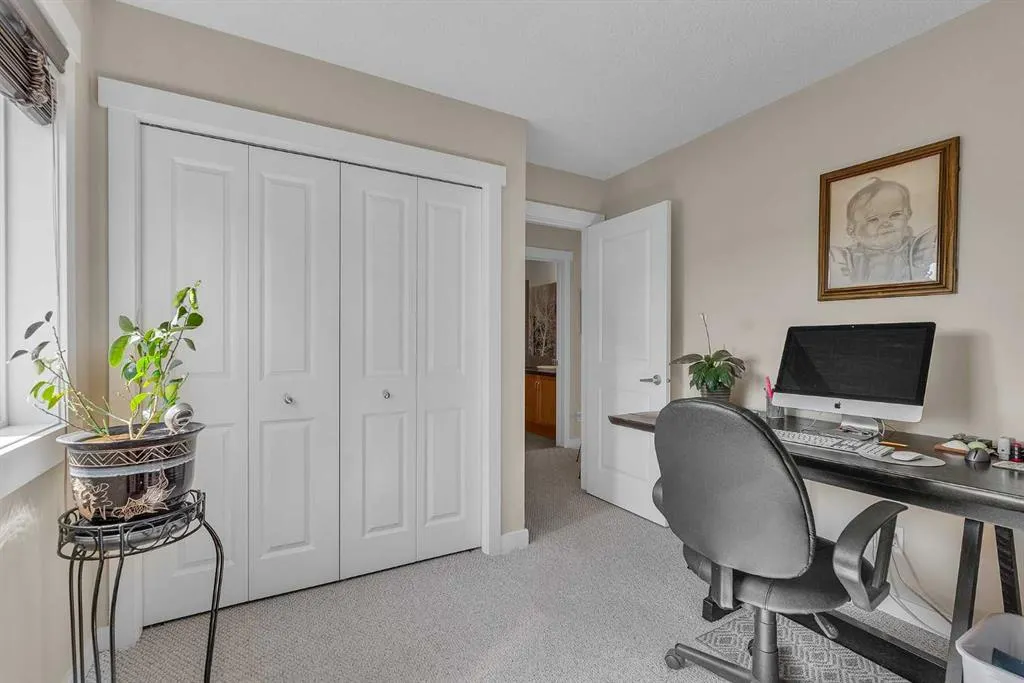 123 Elgin Terrace SE
