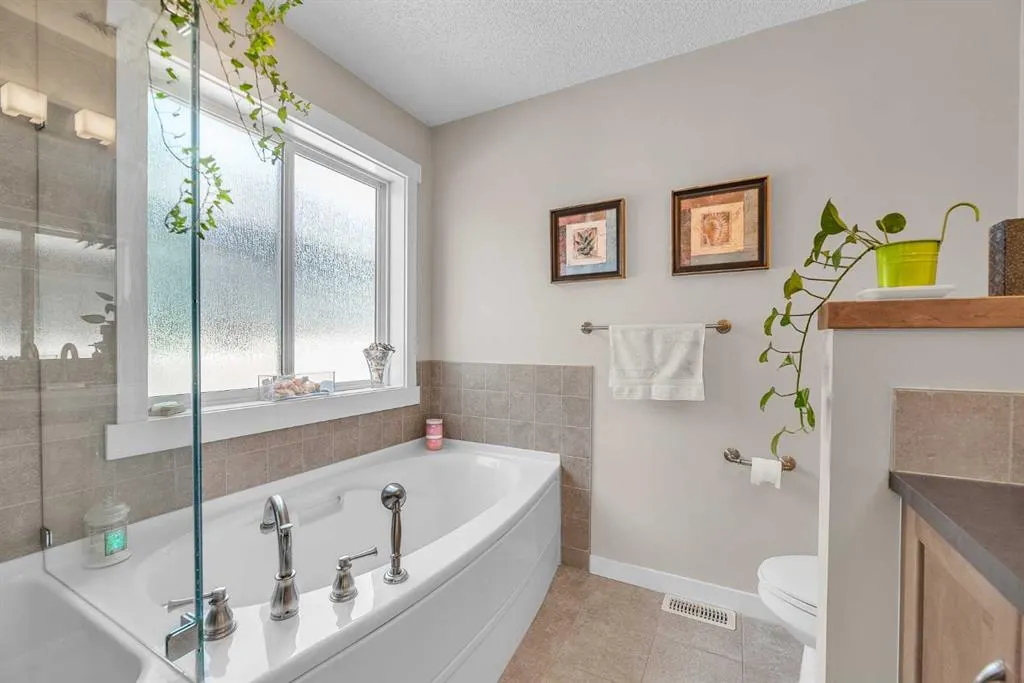 123 Elgin Terrace SE