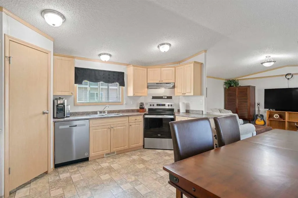 6220 17th Avenue SE, #207