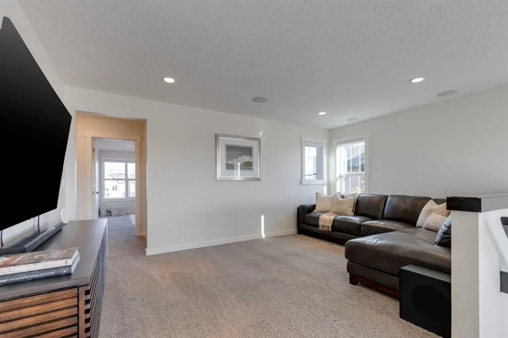 161 Kingsmere Cove SE