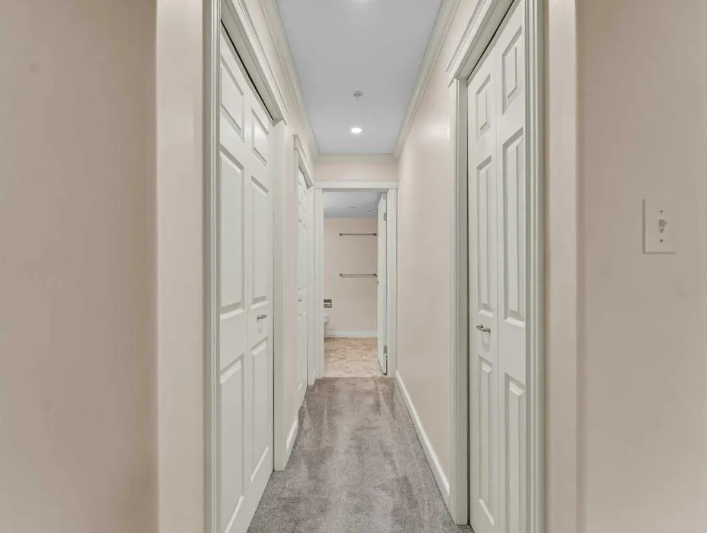 1535 Southview Drive SE, #220