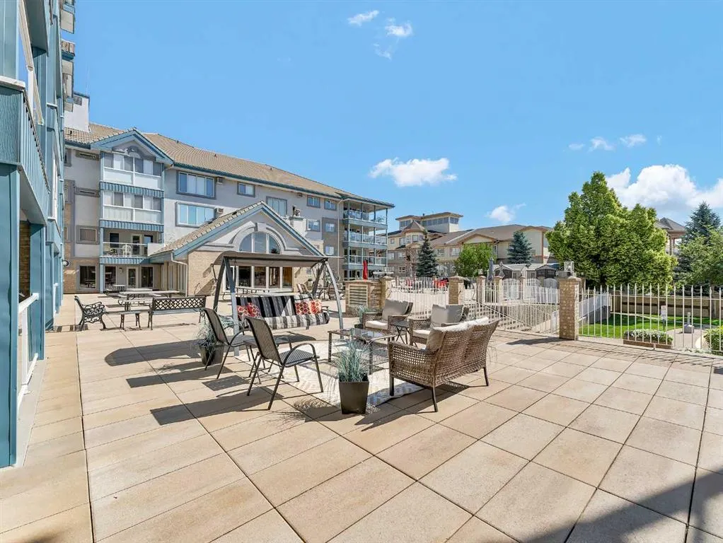 1535 Southview Drive SE, #220