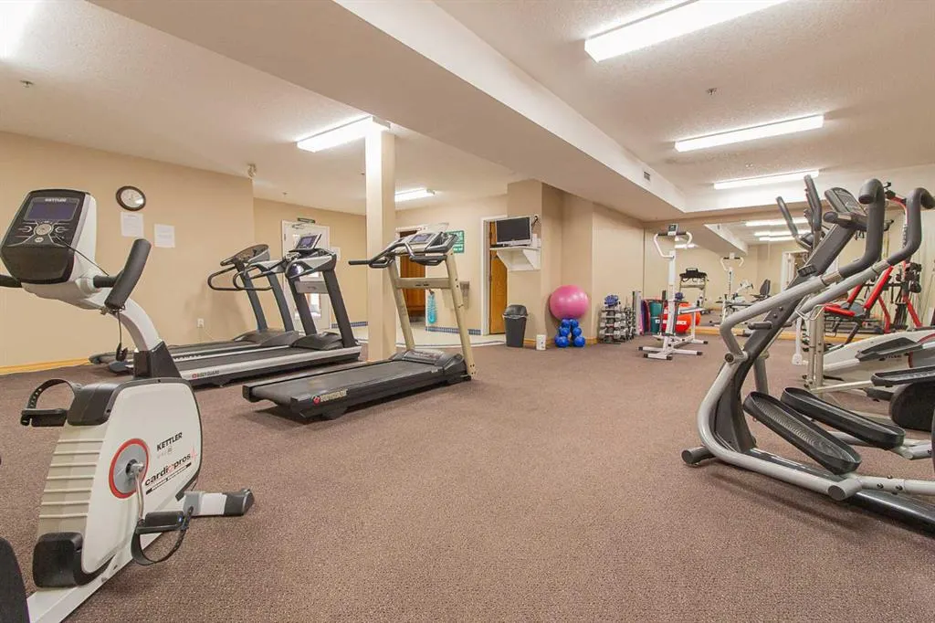 1535 Southview Drive SE, #220