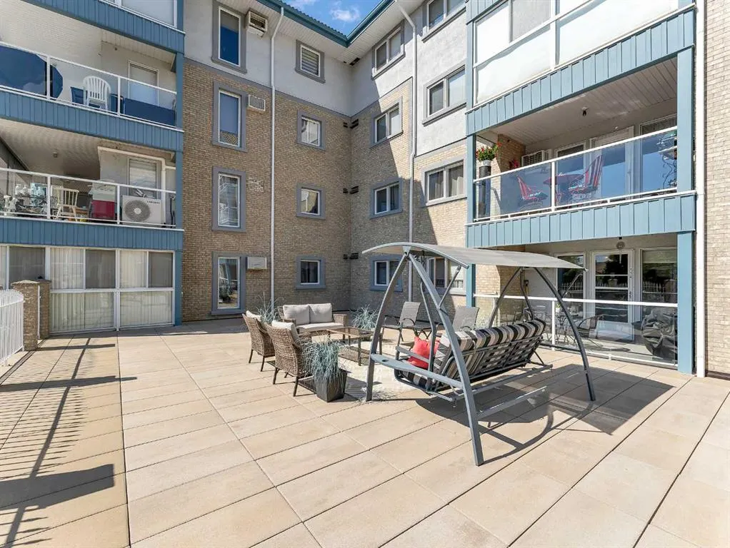 1535 Southview Drive SE, #220