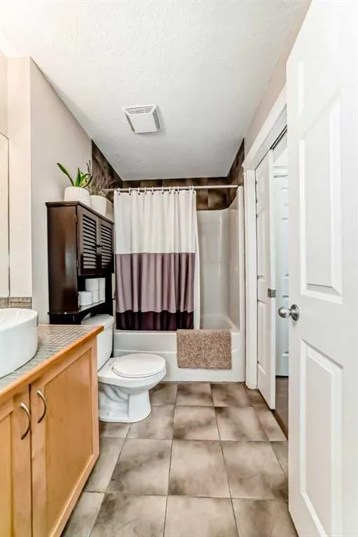 2 Hemlock Crescent SW, #214