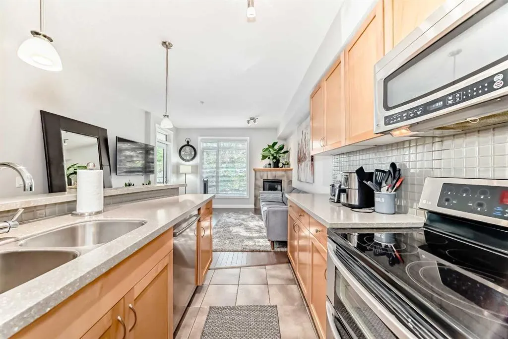 2 Hemlock Crescent SW, #214