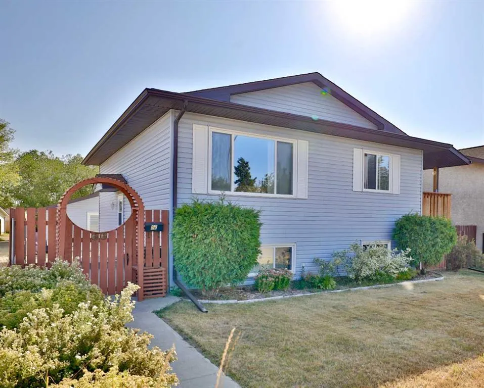 66 Westview Crescent