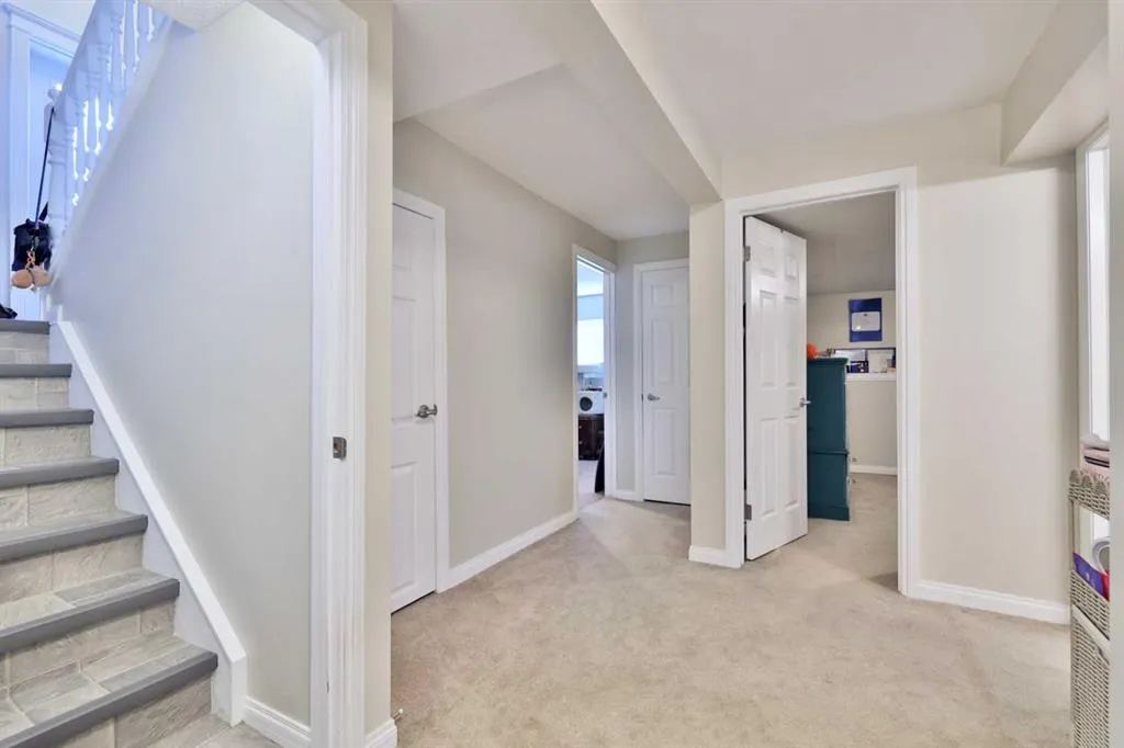 66 Westview Crescent