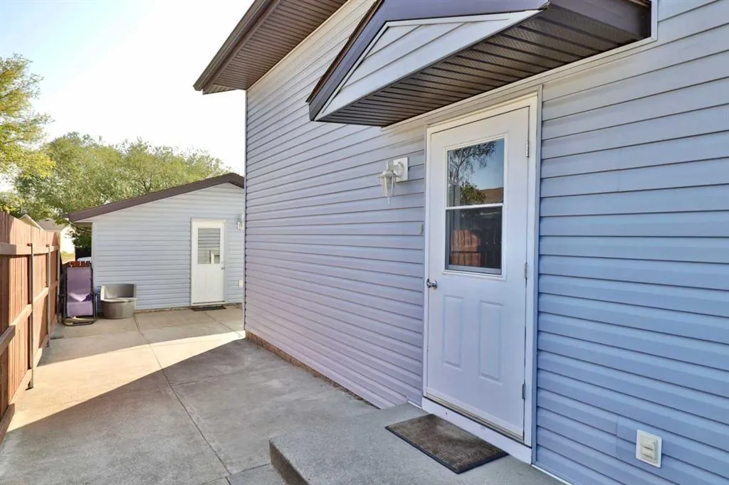 66 Westview Crescent