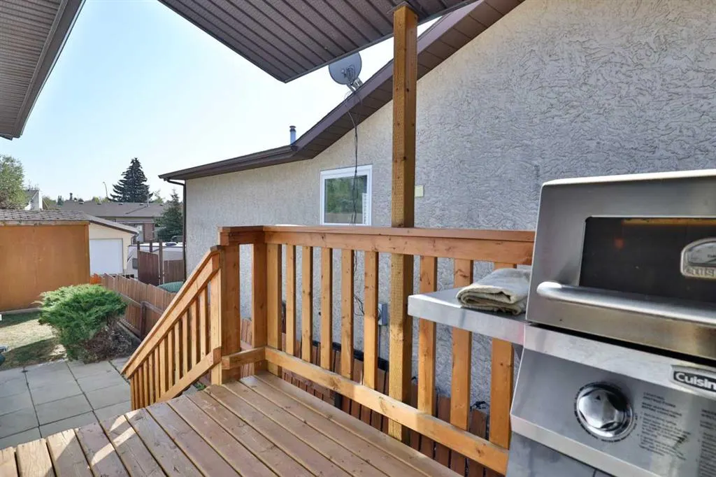 66 Westview Crescent