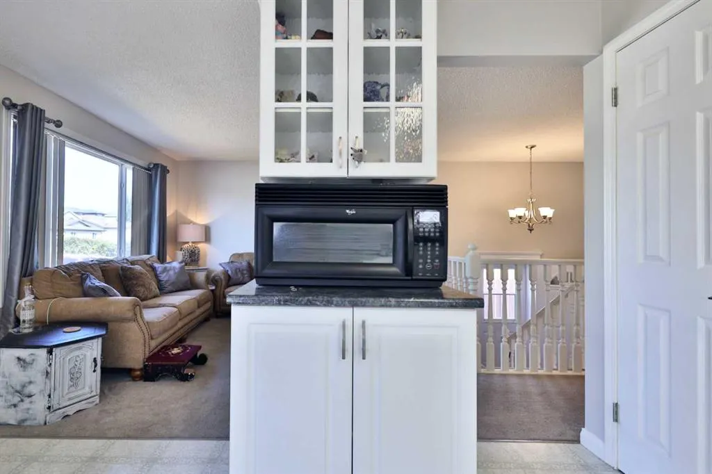 66 Westview Crescent