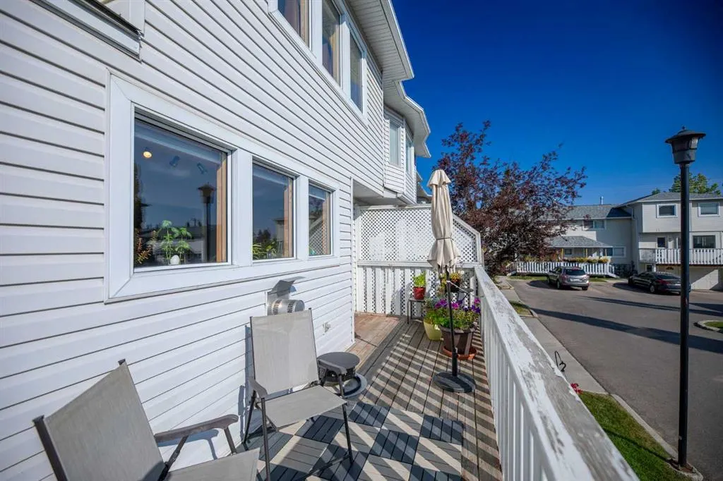 651 Killarney Glen Court SW