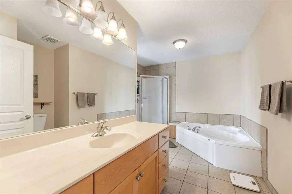 651 Killarney Glen Court SW