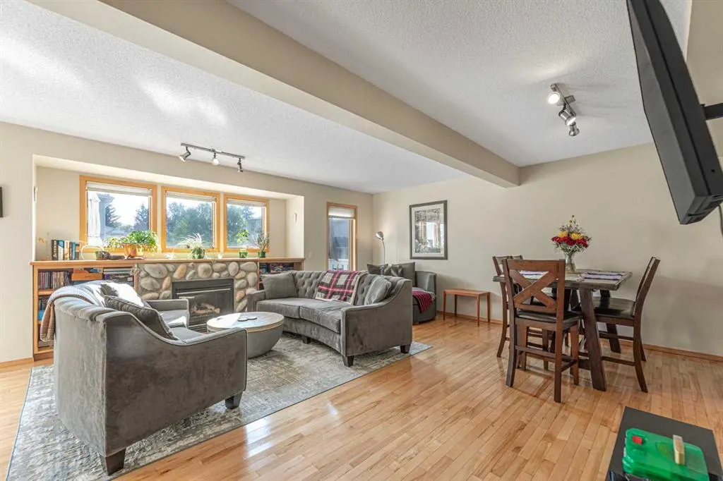 651 Killarney Glen Court SW