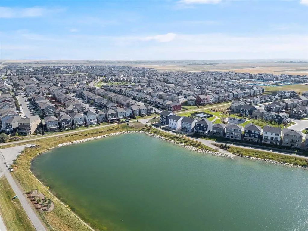 418 Windrow Common SW