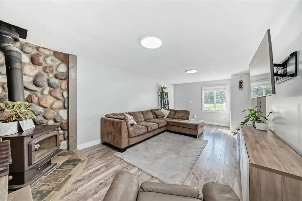 423012 Range Road 251