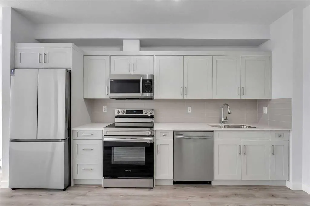 30 Sage Hill Walk NW, #109