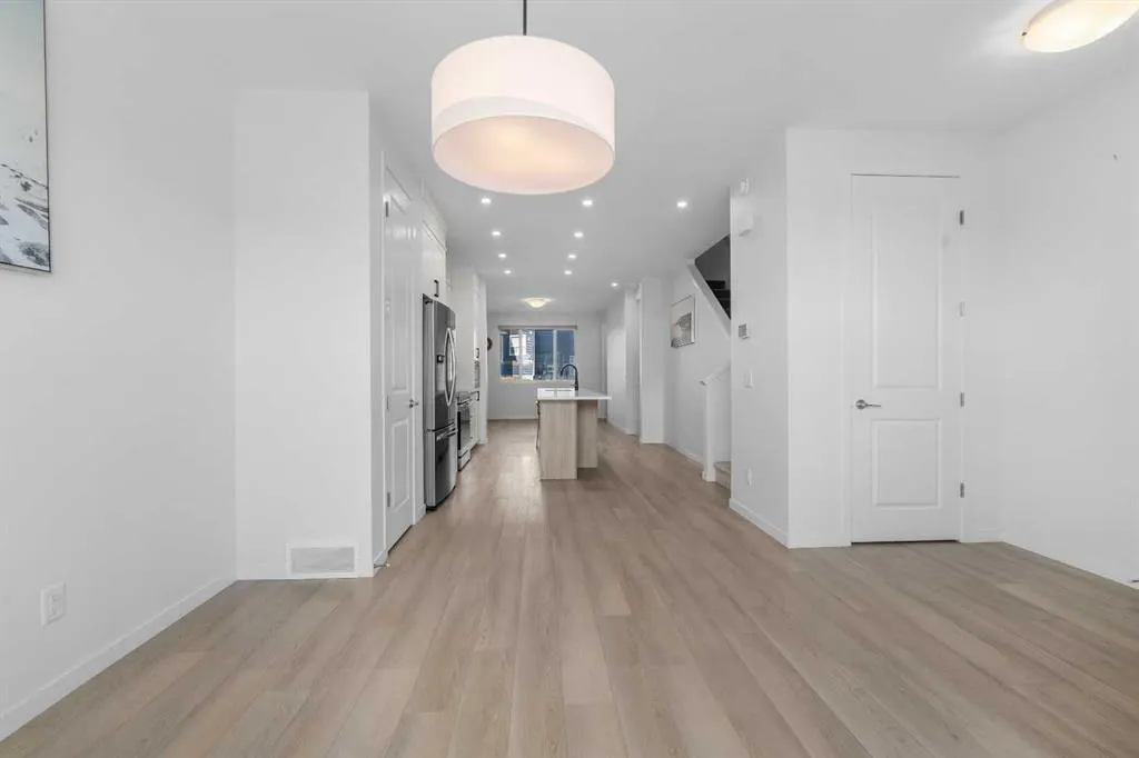 21 Edith Gate NW