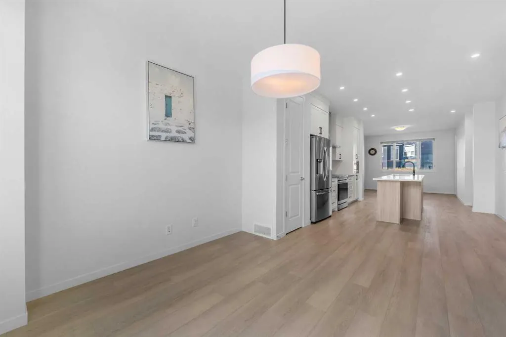 21 Edith Gate NW