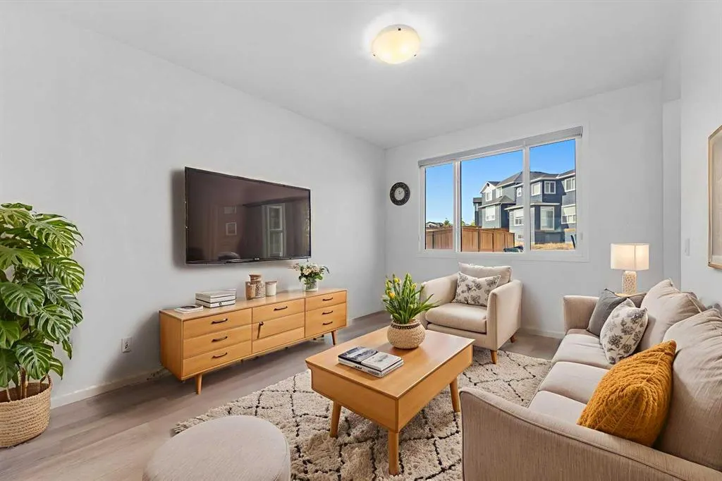 21 Edith Gate NW