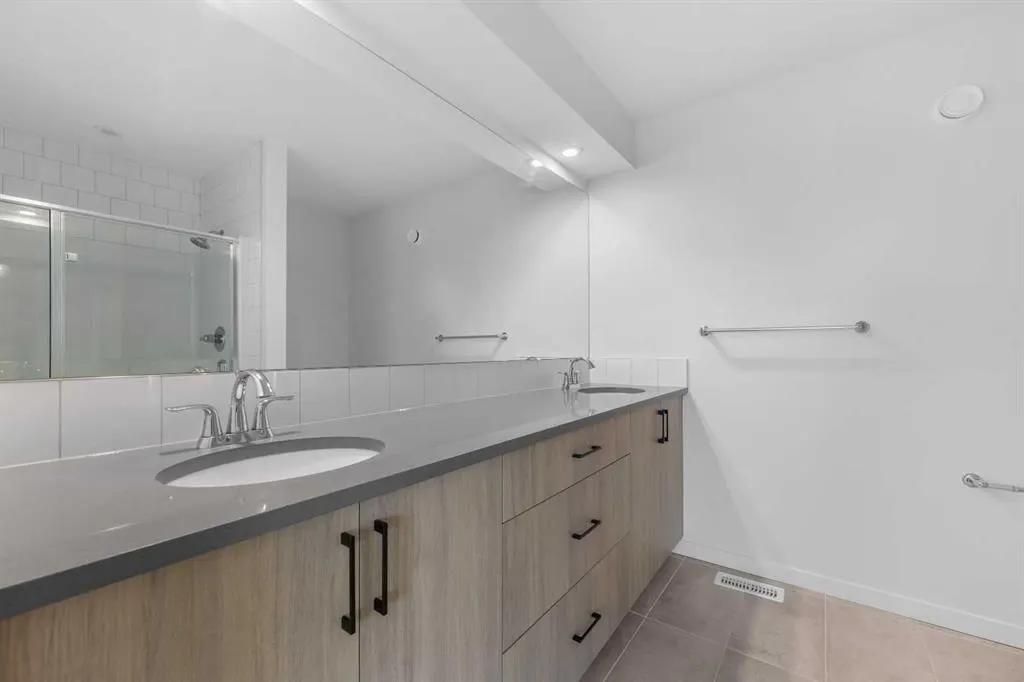 21 Edith Gate NW