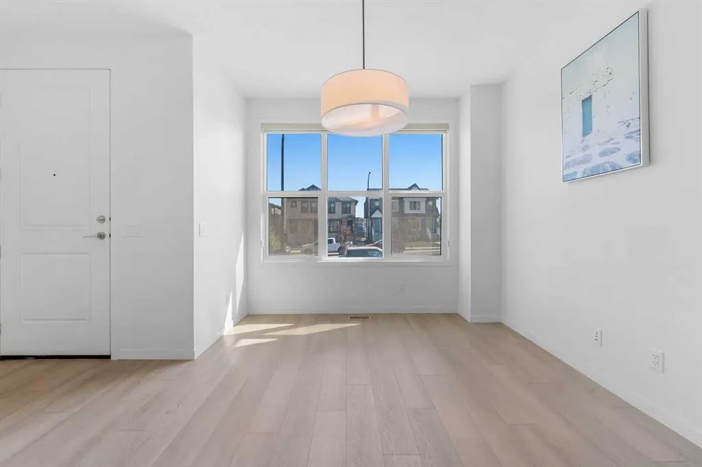 21 Edith Gate NW