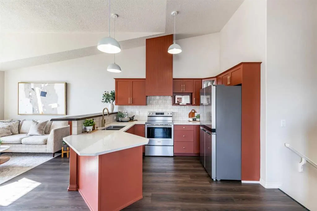 54 Terrace View NE