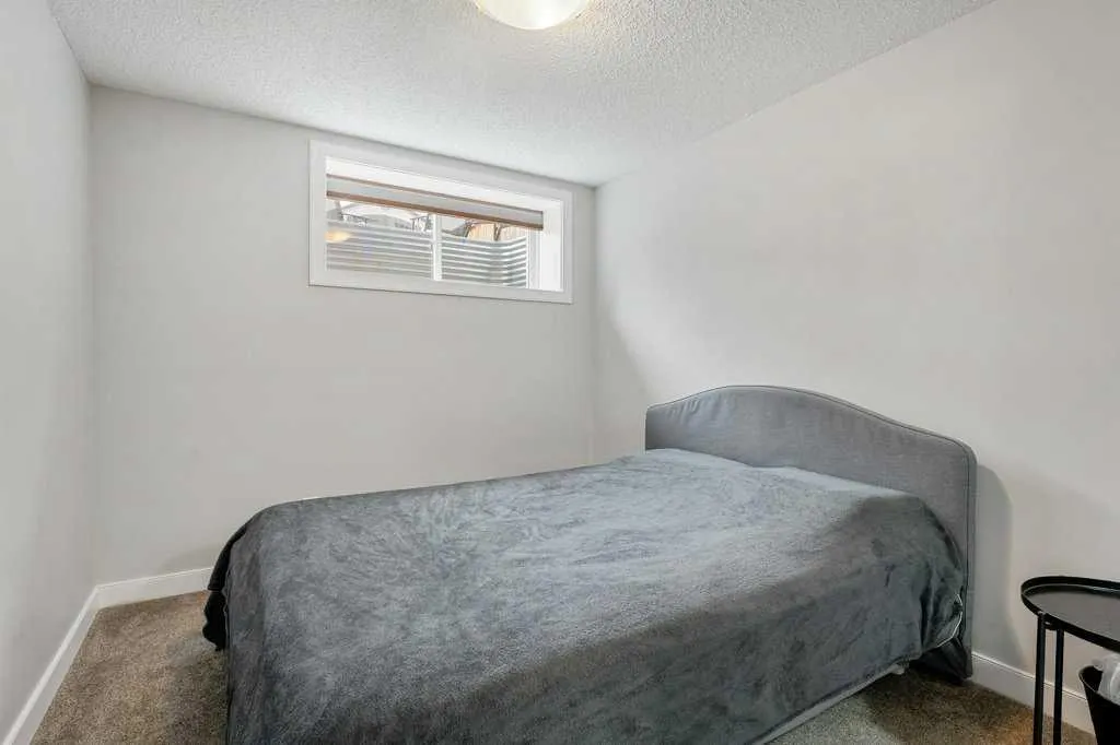 24 Copperpond Park SE