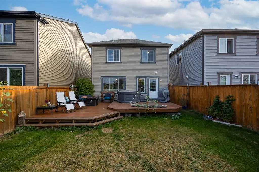 126 Windstone Avenue SW
