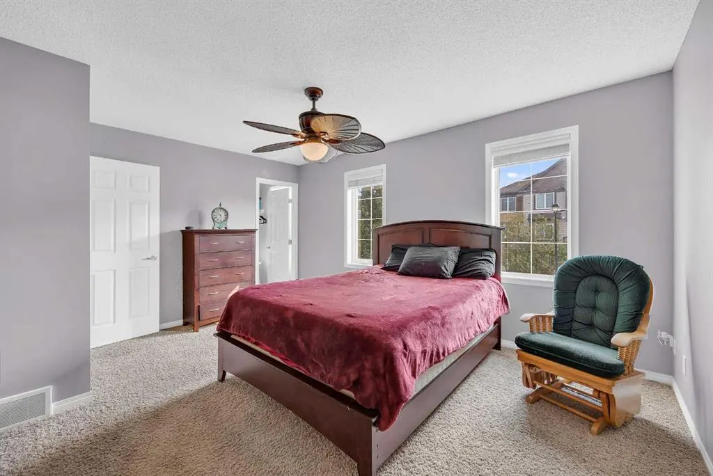 126 Windstone Avenue SW