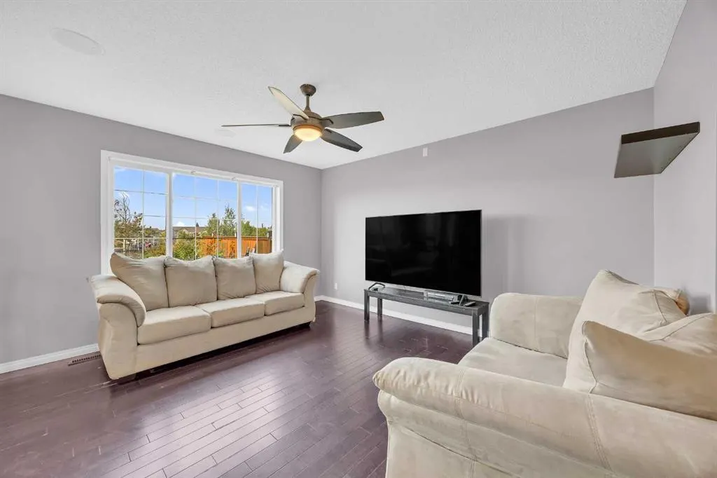 126 Windstone Avenue SW