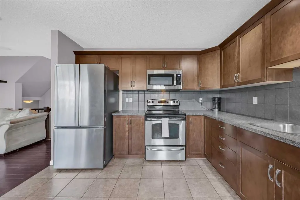 126 Windstone Avenue SW