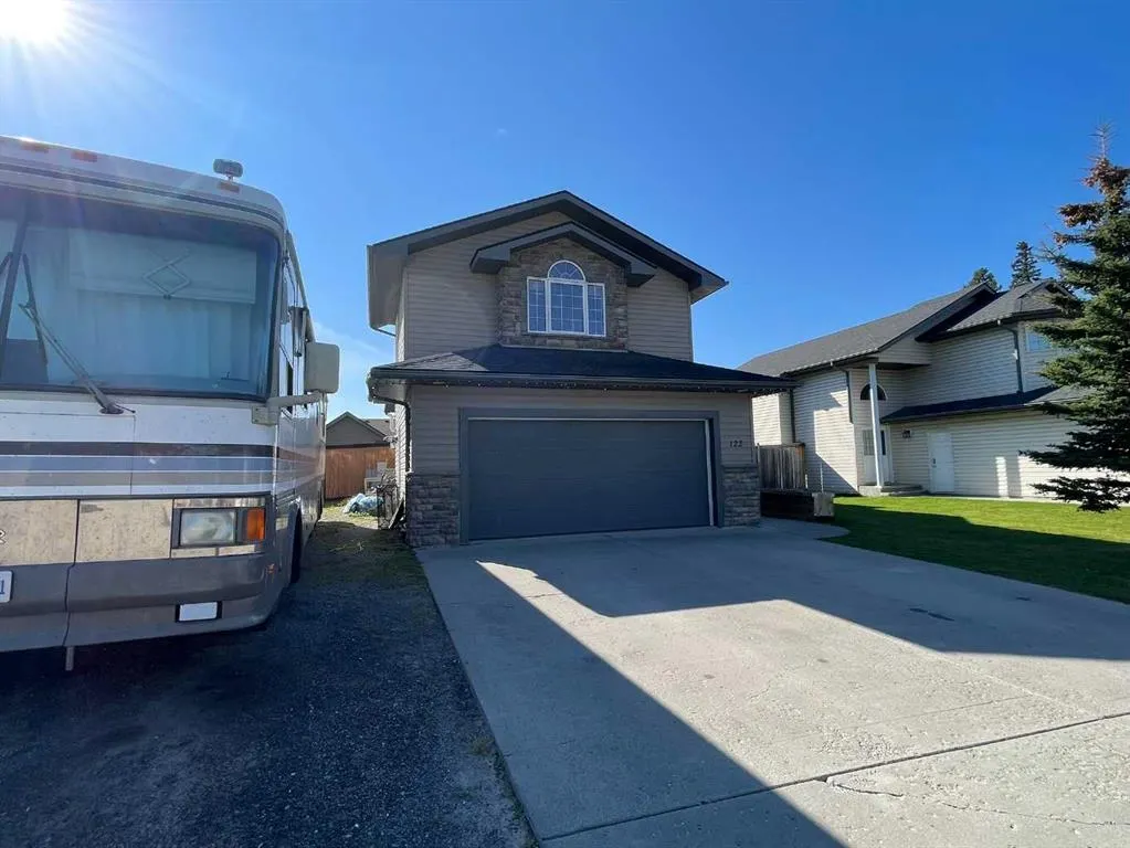 122 Muldoon Crescent