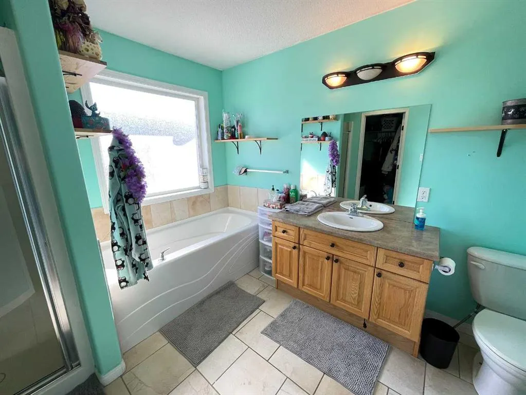 122 Muldoon Crescent