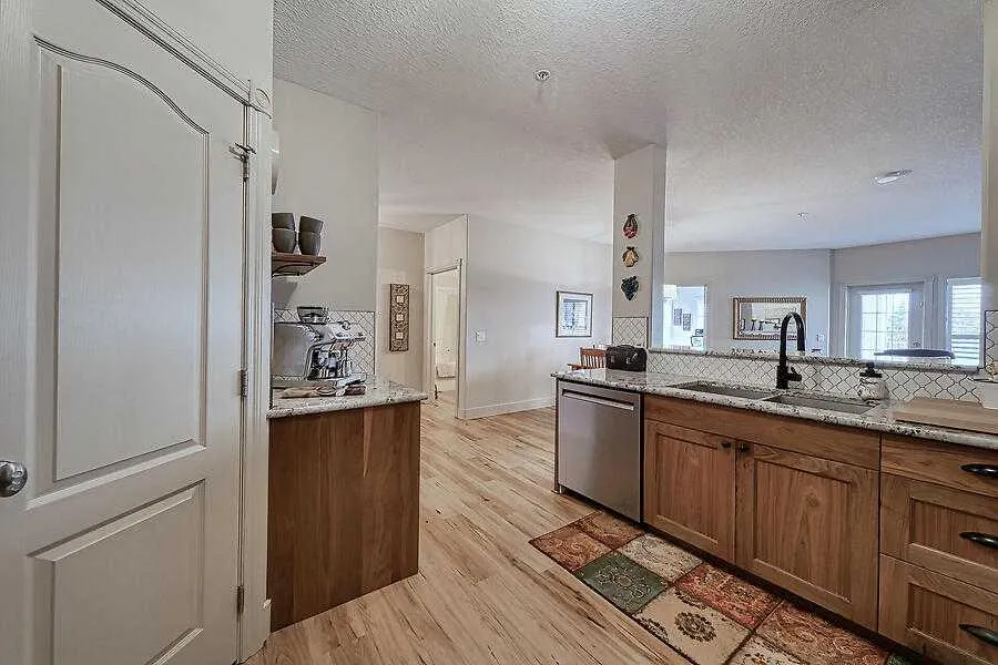 151 Country Village Road NE, #1233