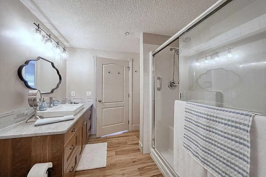 151 Country Village Road NE, #1233