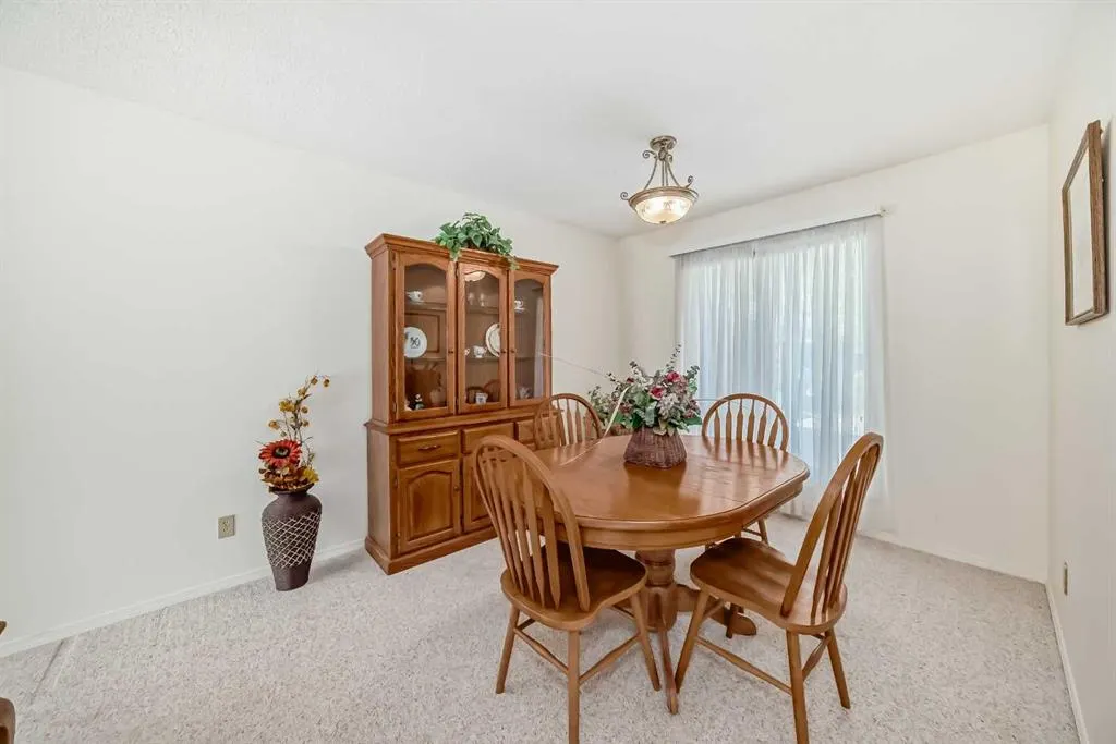 44 Hawkside Park NW