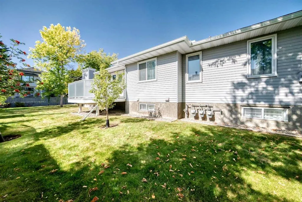 44 Hawkside Park NW