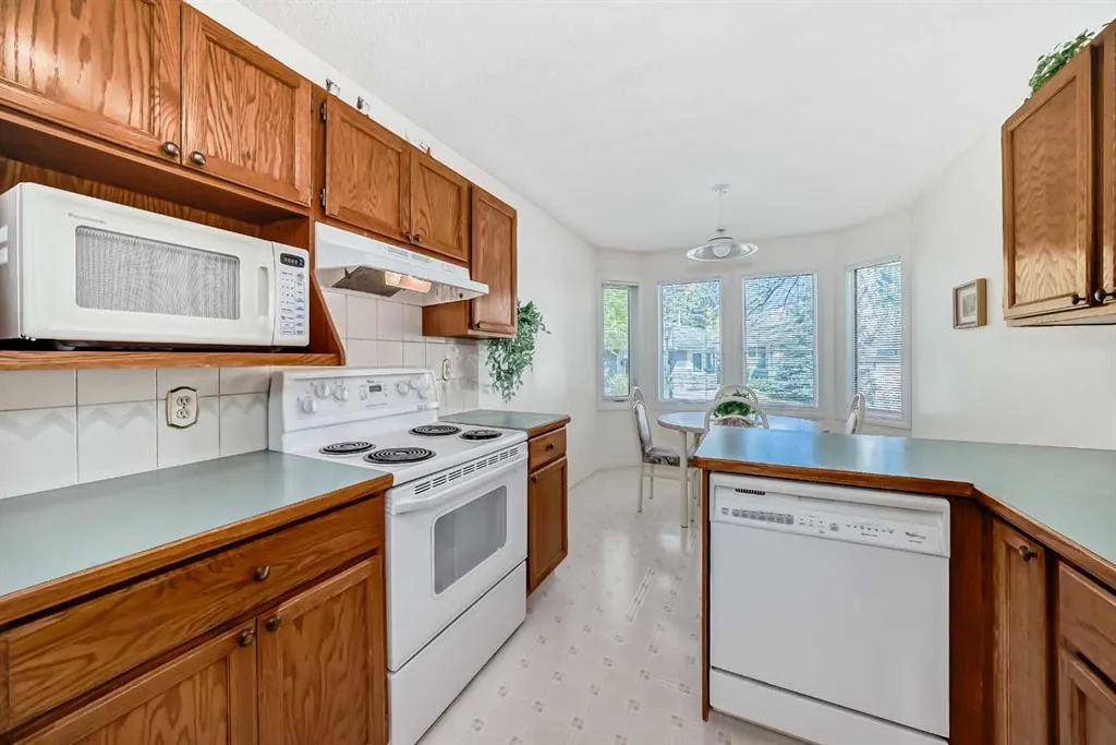 44 Hawkside Park NW