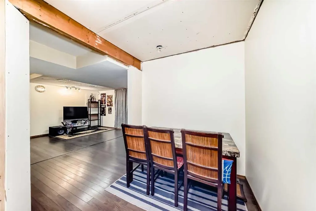 16062 Everstone Road SW
