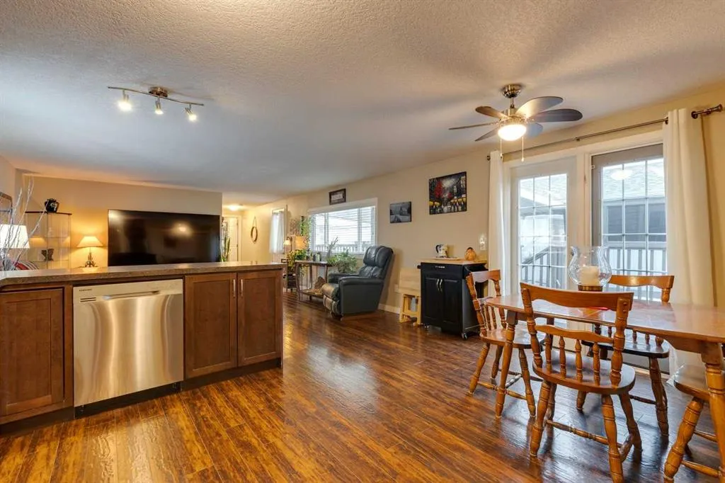 99 Arbour Lake Road NW, #106