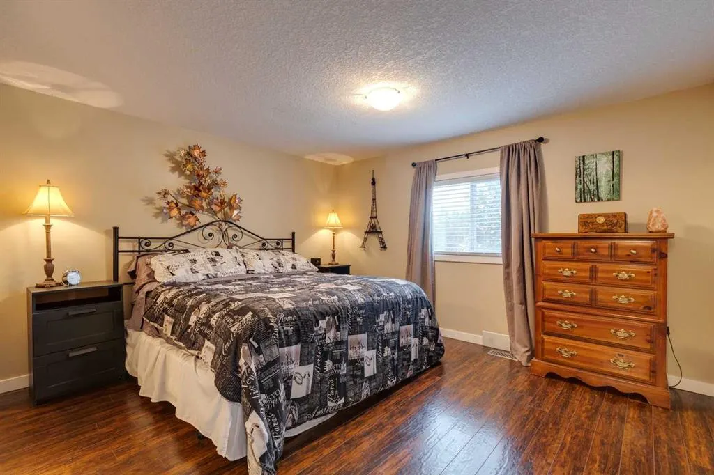 99 Arbour Lake Road NW, #106