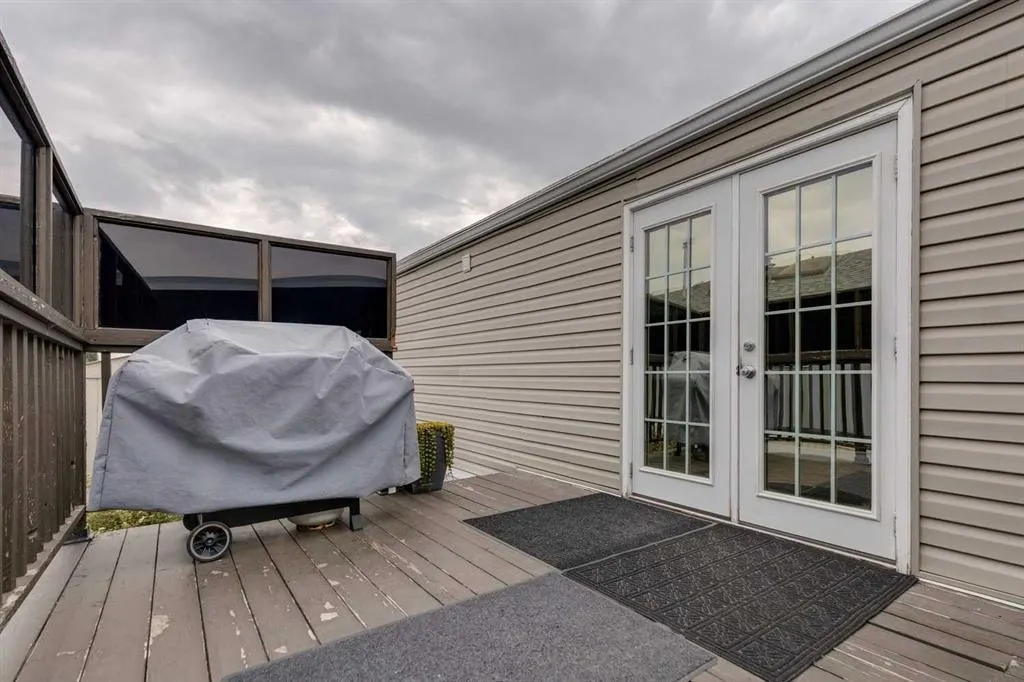 99 Arbour Lake Road NW, #106
