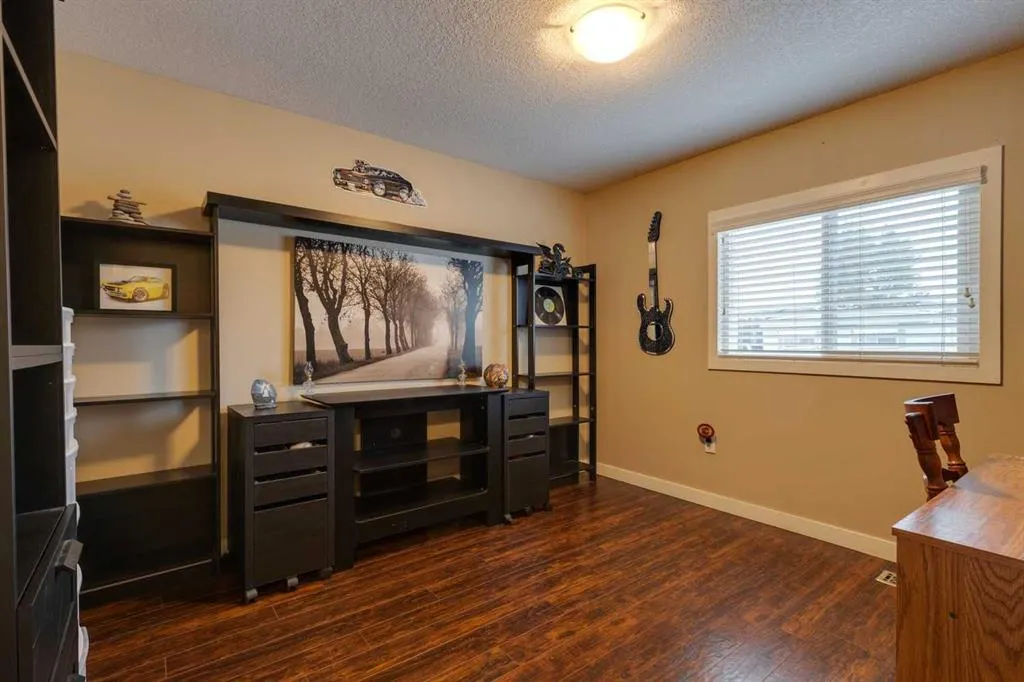 99 Arbour Lake Road NW, #106