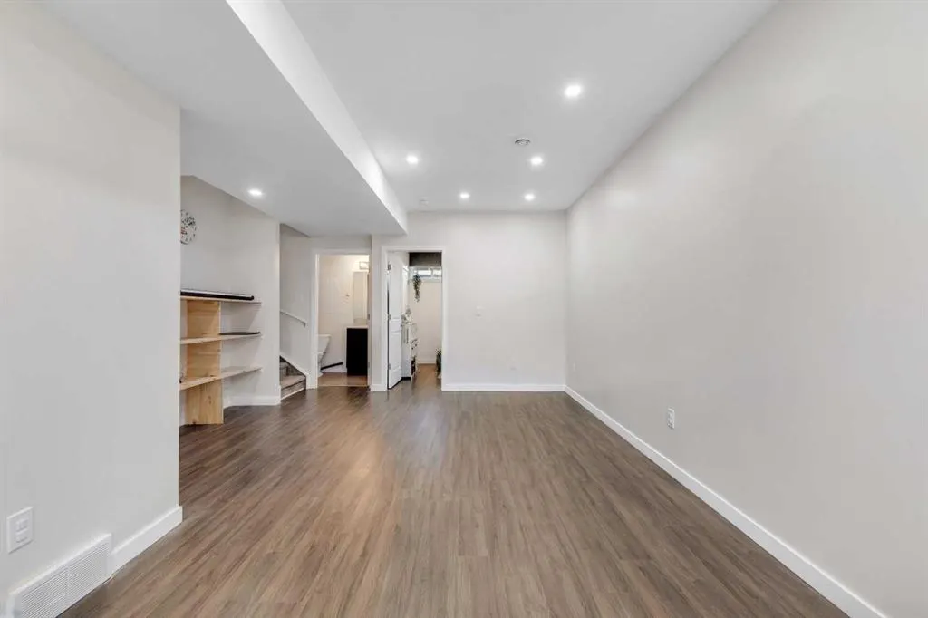 231 Lavender Manor SE