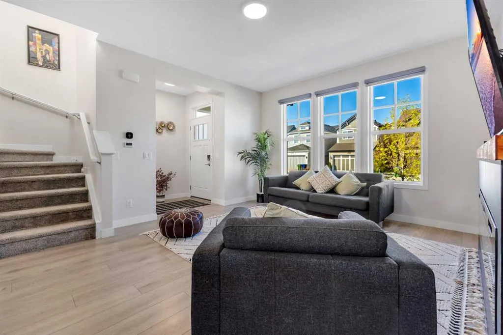 231 Lavender Manor SE