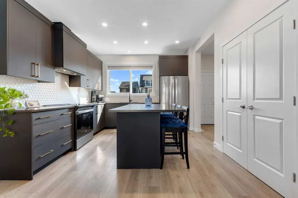 231 Lavender Manor SE