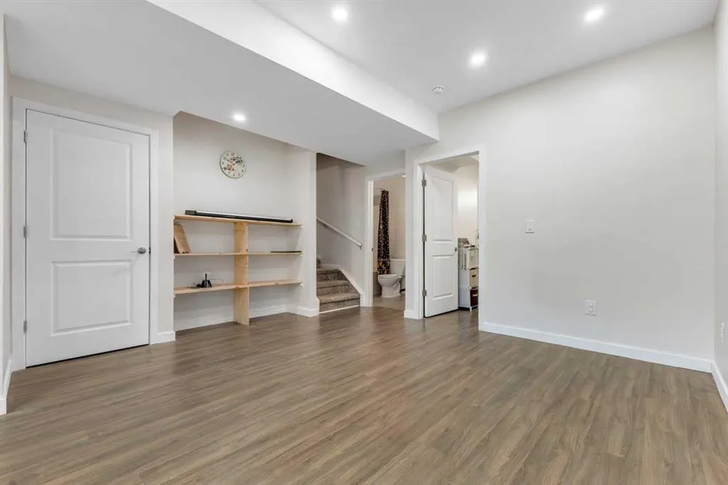 231 Lavender Manor SE