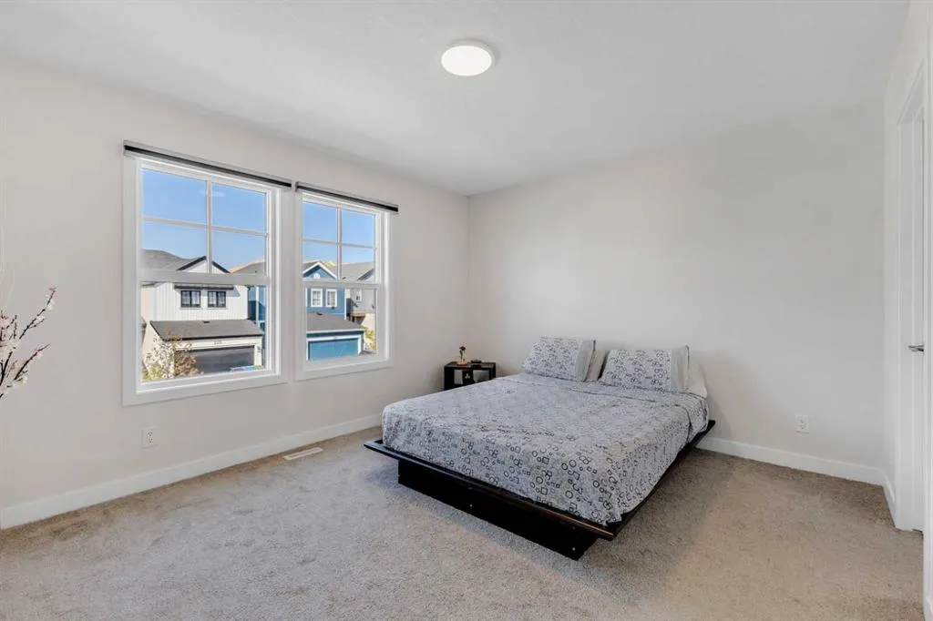 231 Lavender Manor SE