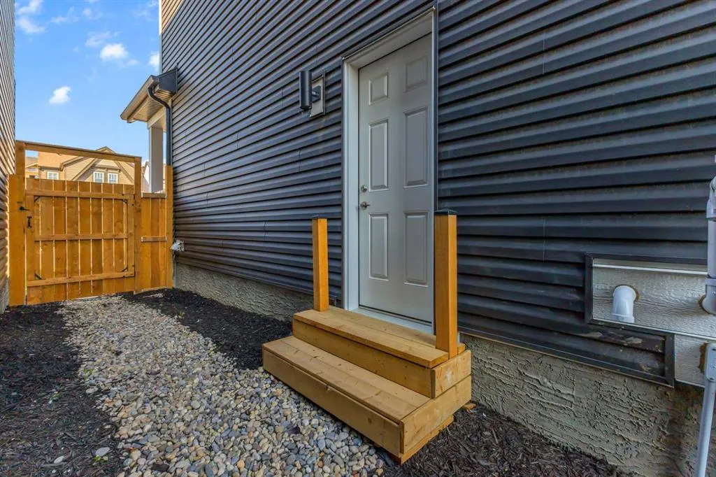231 Lavender Manor SE